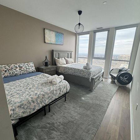 Amazing 3 Bed 4 Bath Penthouse With Roof Top Terrace Close To Airport Mississauga Eksteriør billede