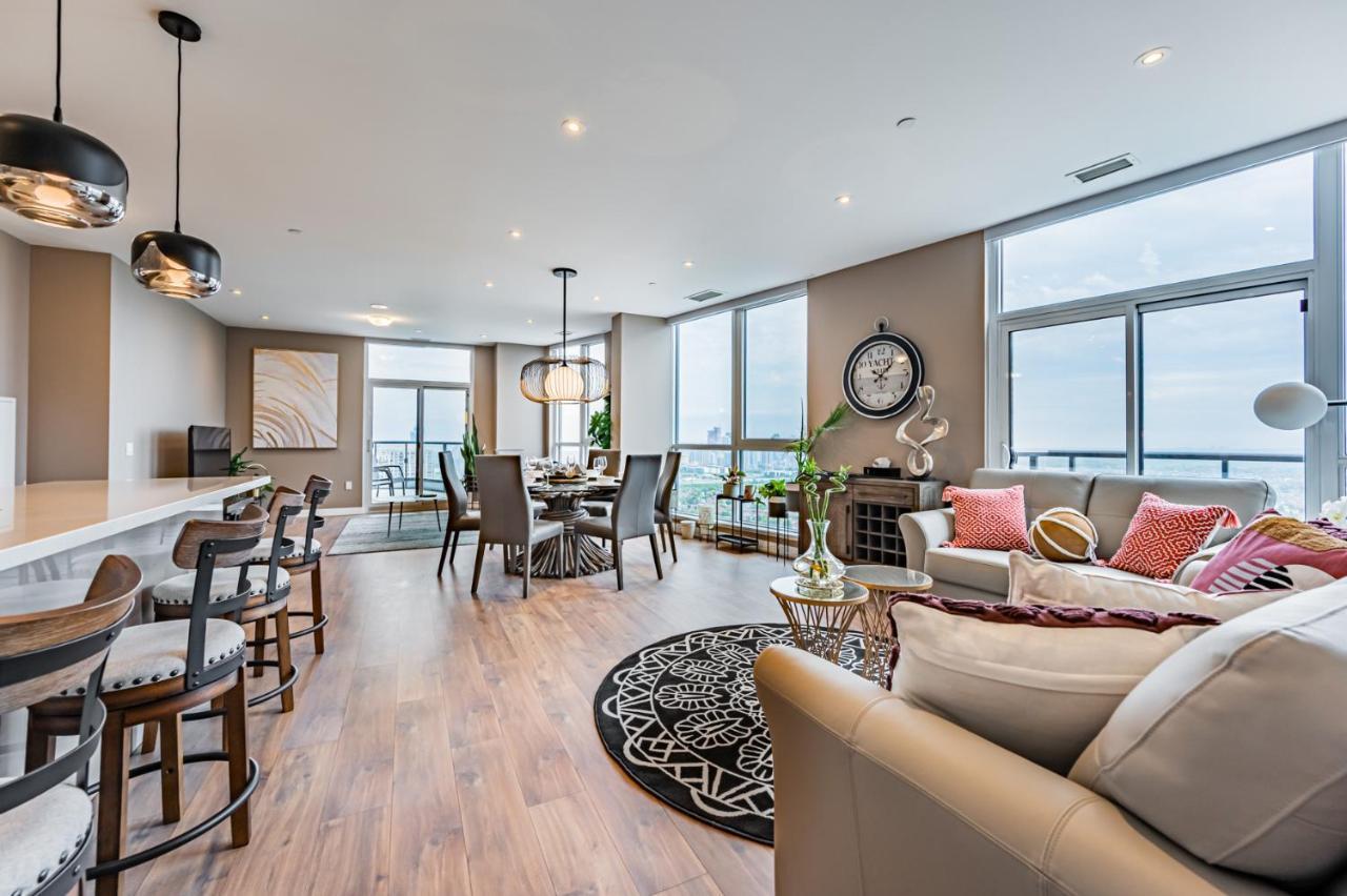 Amazing 3 Bed 4 Bath Penthouse With Roof Top Terrace Close To Airport Mississauga Eksteriør billede